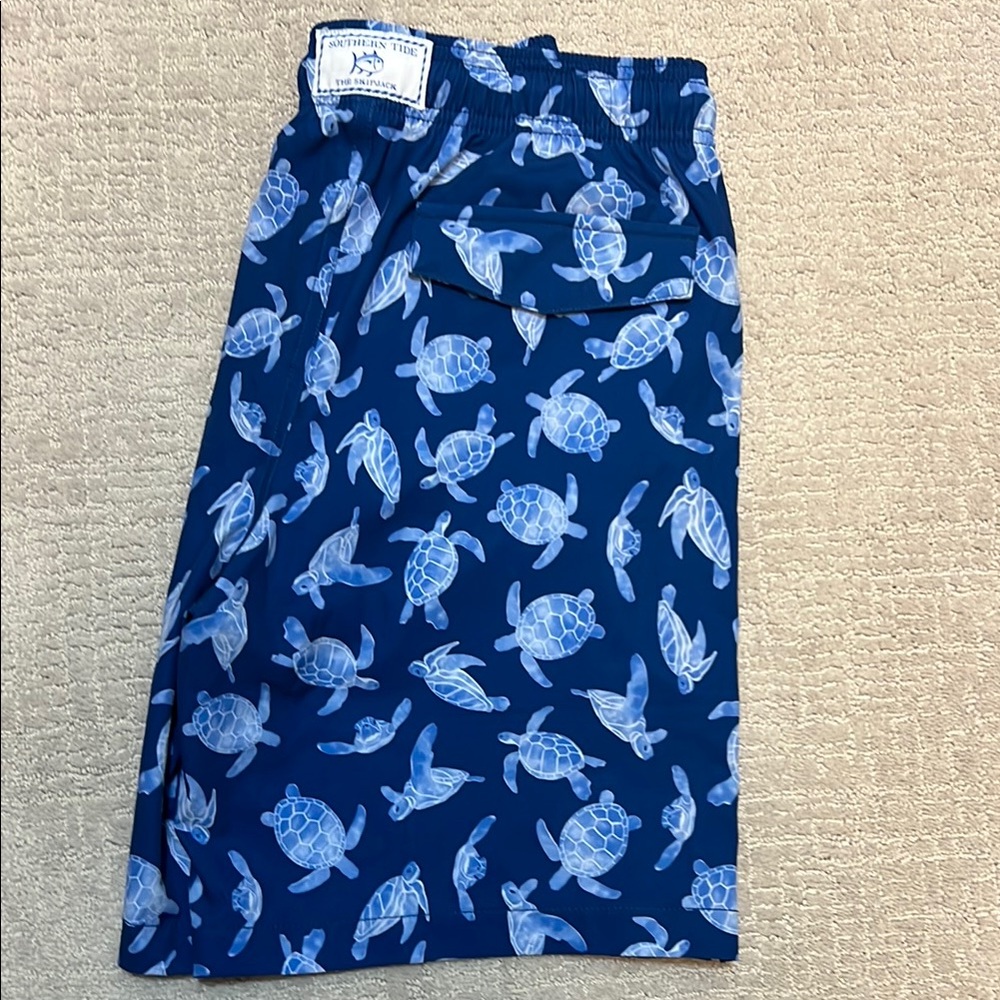 NWOT Southern Tide Blues Swim Trunks